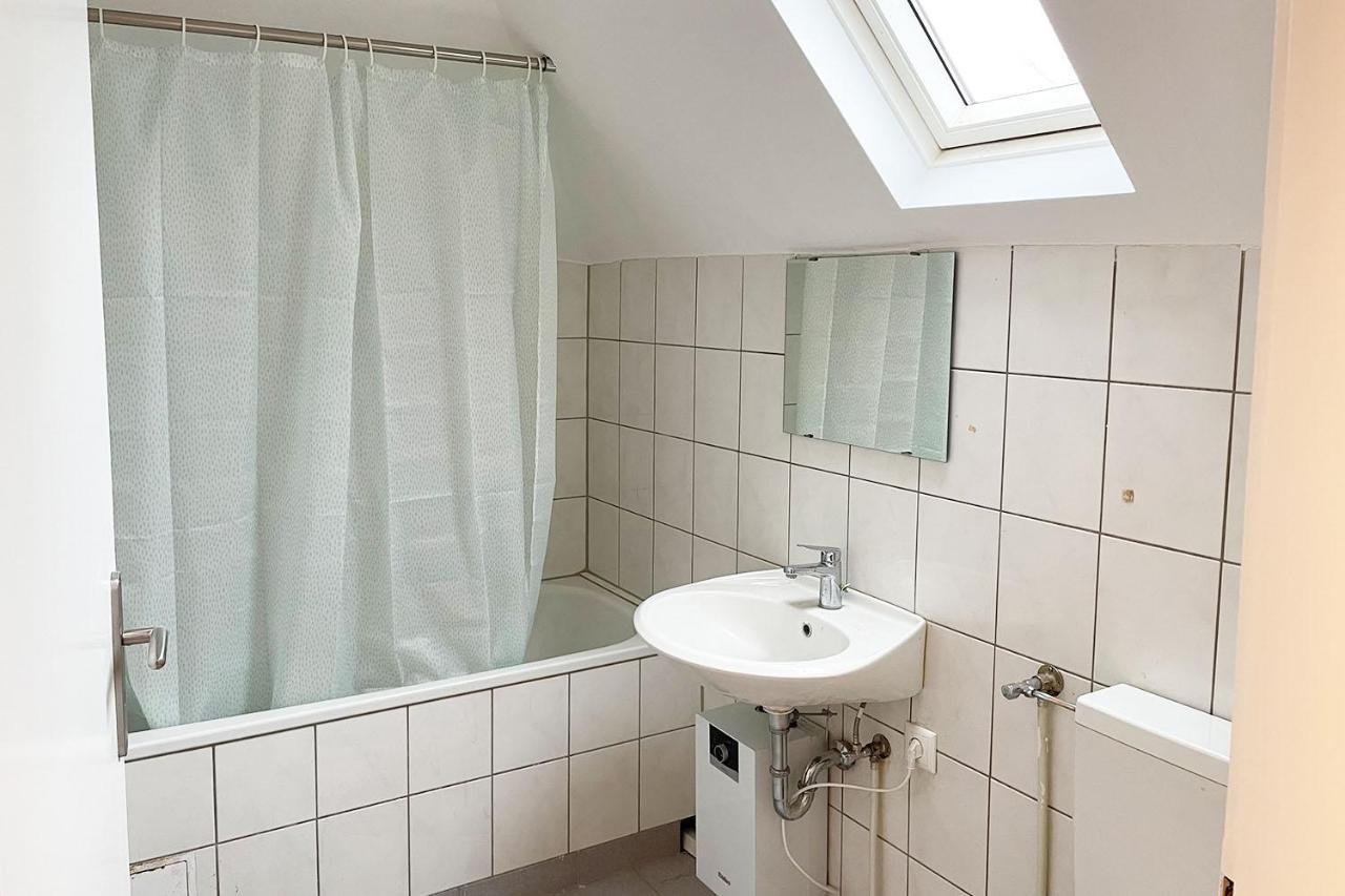 Cozy 2-Room Apartment Brühl Kültér fotó